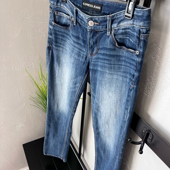 Express skyscraper Stella low rise jeans size 6 - Picture 5 of 14